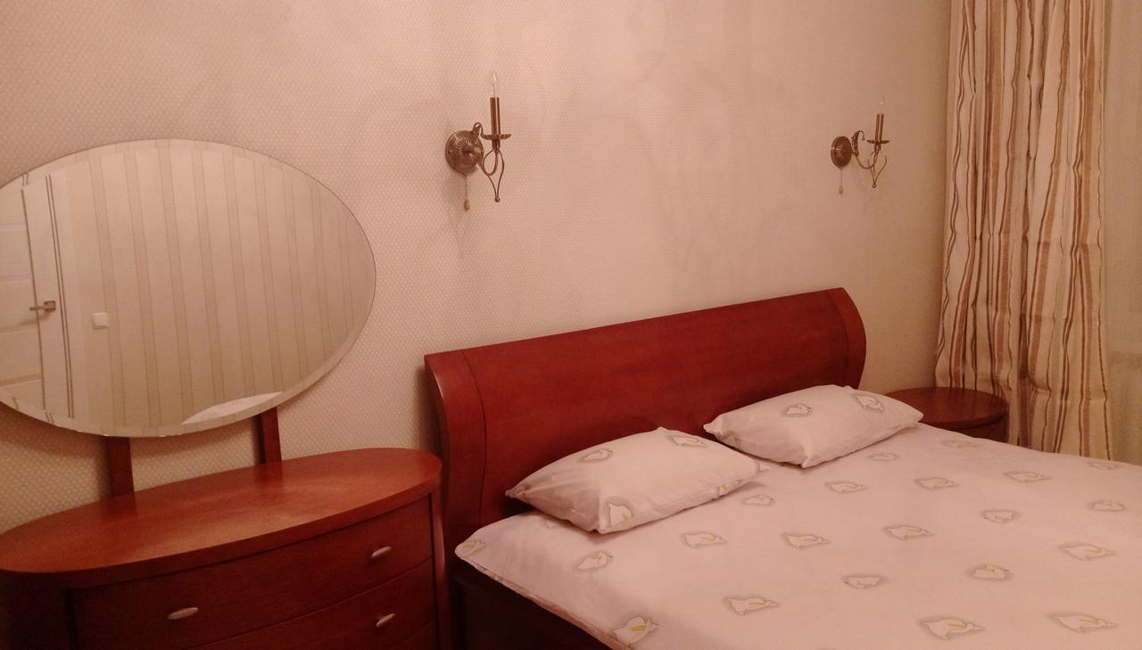 Apartment On Prospiekt Pobiedy 18 キエフ エクステリア 写真